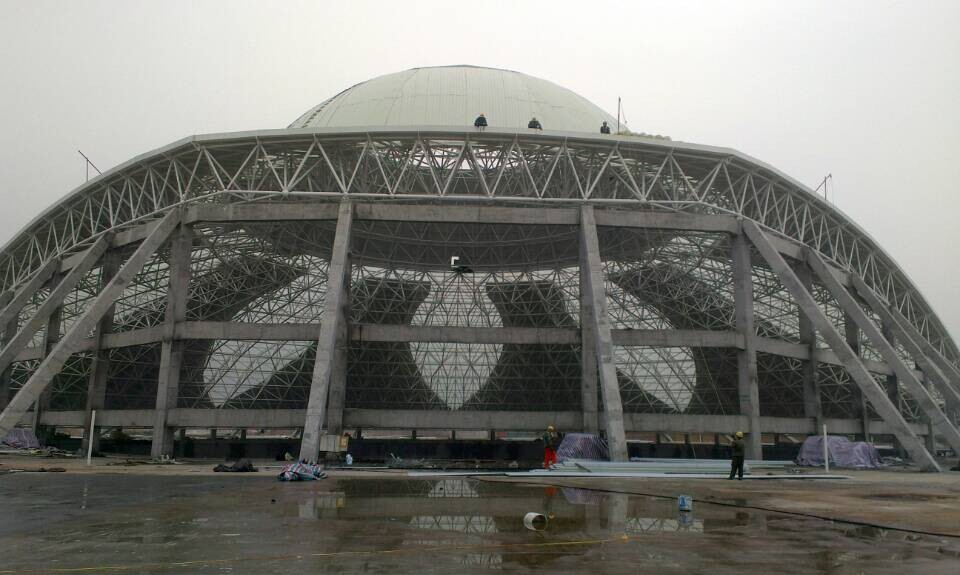 奎屯温泉馆网架工程